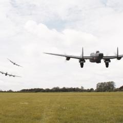 兰开斯特的天空 - gd5q0swzTY7lSmw7hMUDH1ZG5UK.jpg